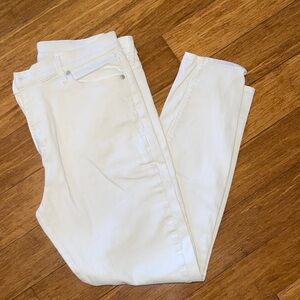 Women’s Stylish White Skinny Ankle Jeans